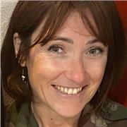 Tu es au collège ou en filière esthetique, je suis là pour t’accompagner vers la réussite !